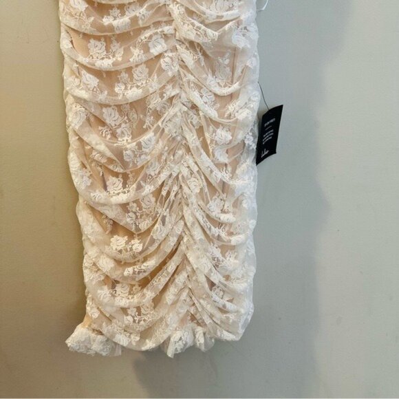 Lulu’s Be Mine Forever White Floral Lace Ruched Bodycon Dress Size Medium - Picture 6 of 16